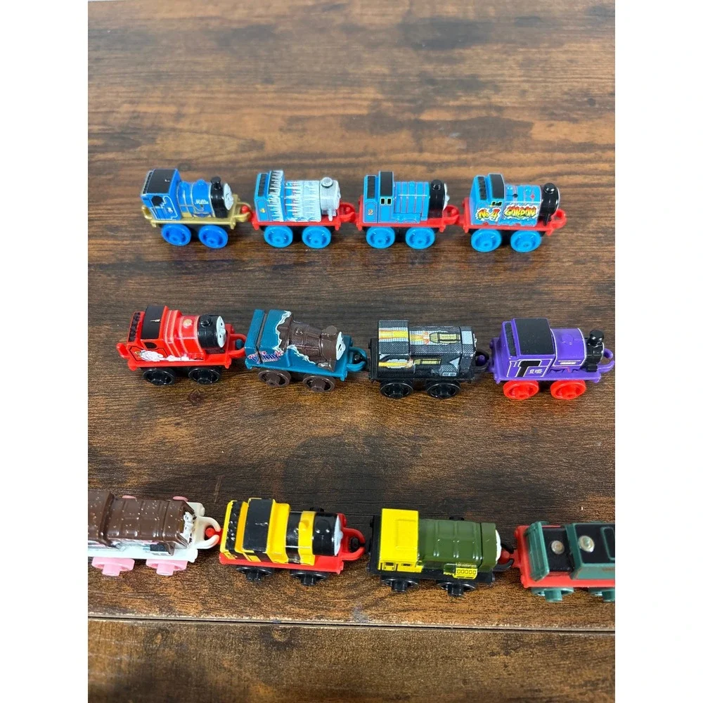 Thomas & Friends Minis Lot of 17 Miniature Trains Thomas Percy James Gordon